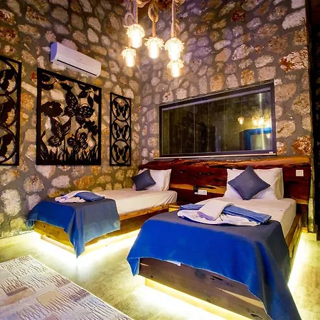 Akropol * Kalkan
